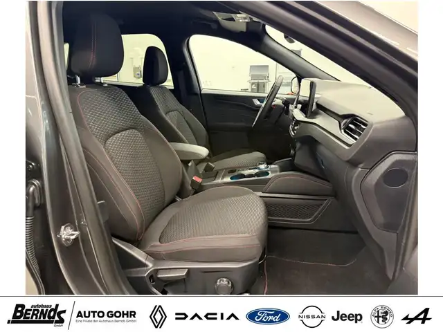Ford Kuga view 3