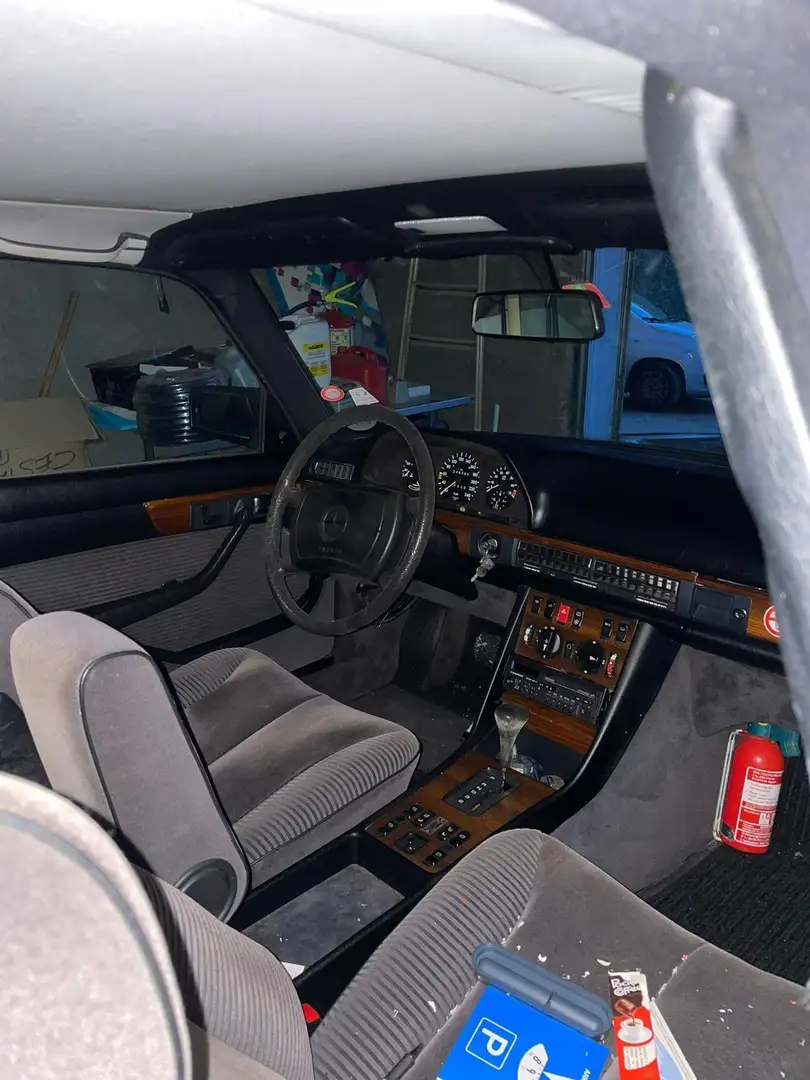 Mercedes-Benz 280 Nero - 2