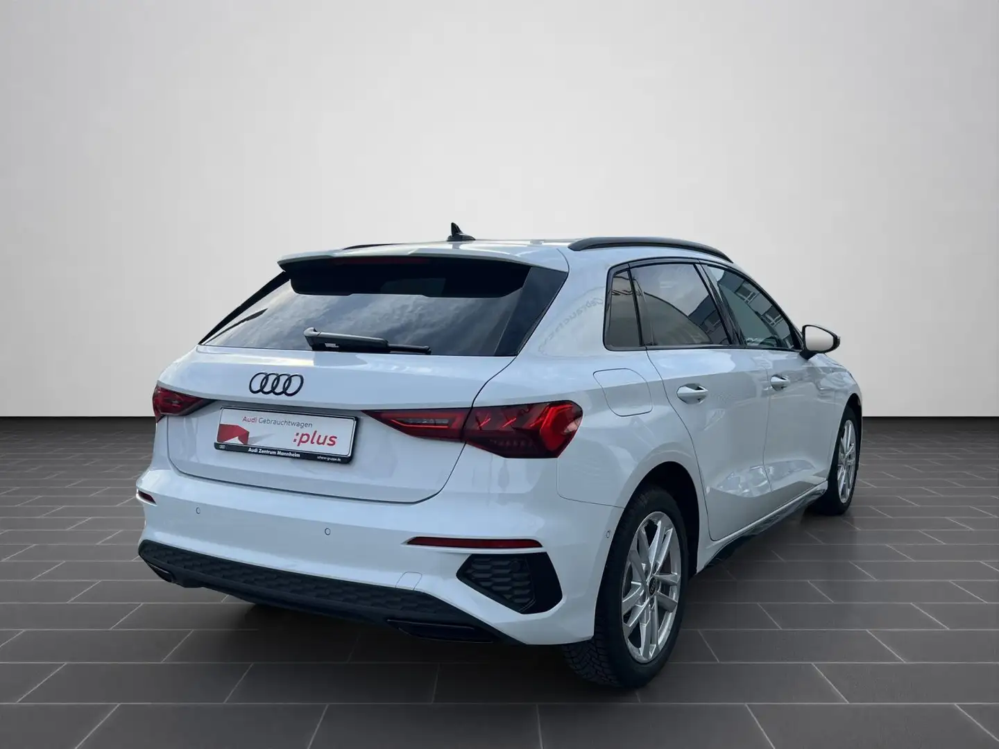 Audi A3 45 TFSIe S tronic S LINE AHK HUD PA Bianco - 2