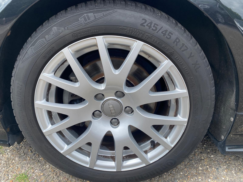 Audi TT Coupé 2.0 TDi Quattro S line DPF — photo 9