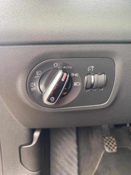 Audi TT Coupé 2.0 TDi Quattro S line DPF — photo 13