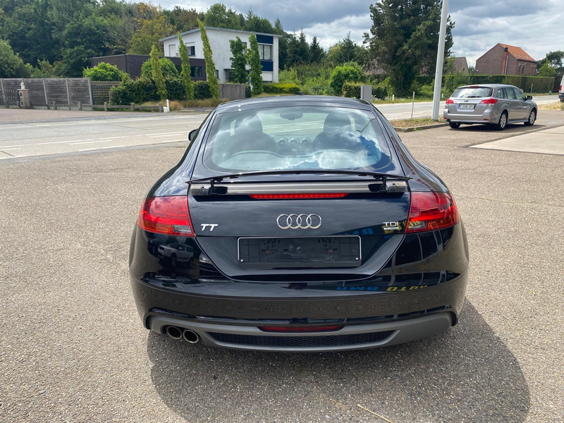 Audi TT Coupé 2.0 TDi Quattro S line DPF — photo 5