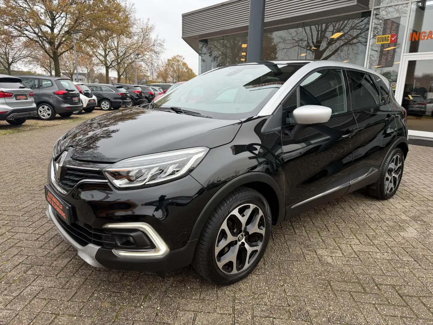 Renault Captur 1.3 TCe Version S, Automaat, Panodak, Navigatie, e Schwarz - 1