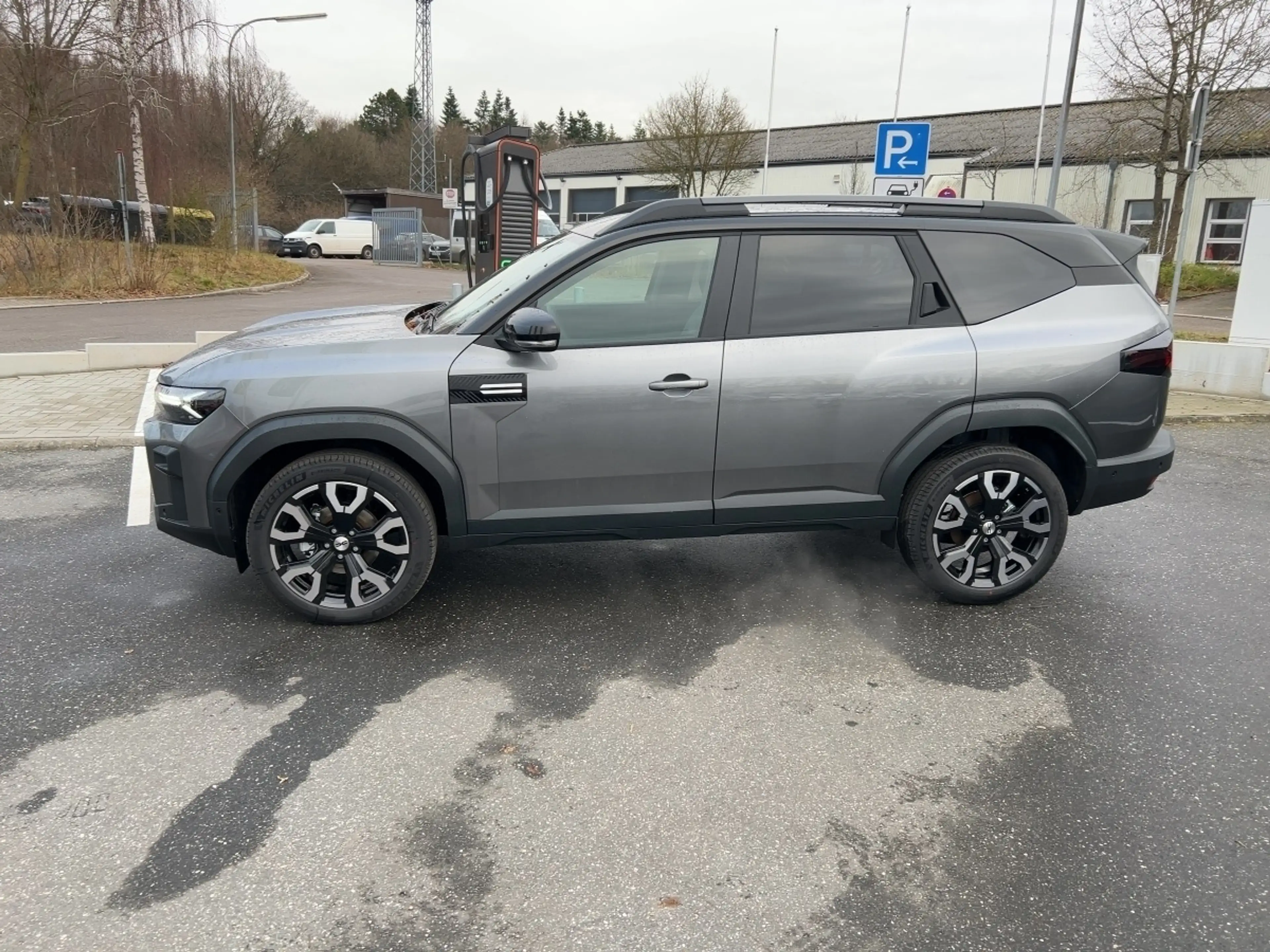 Dacia Bigster Journey HYBRID 155 — photo 2
