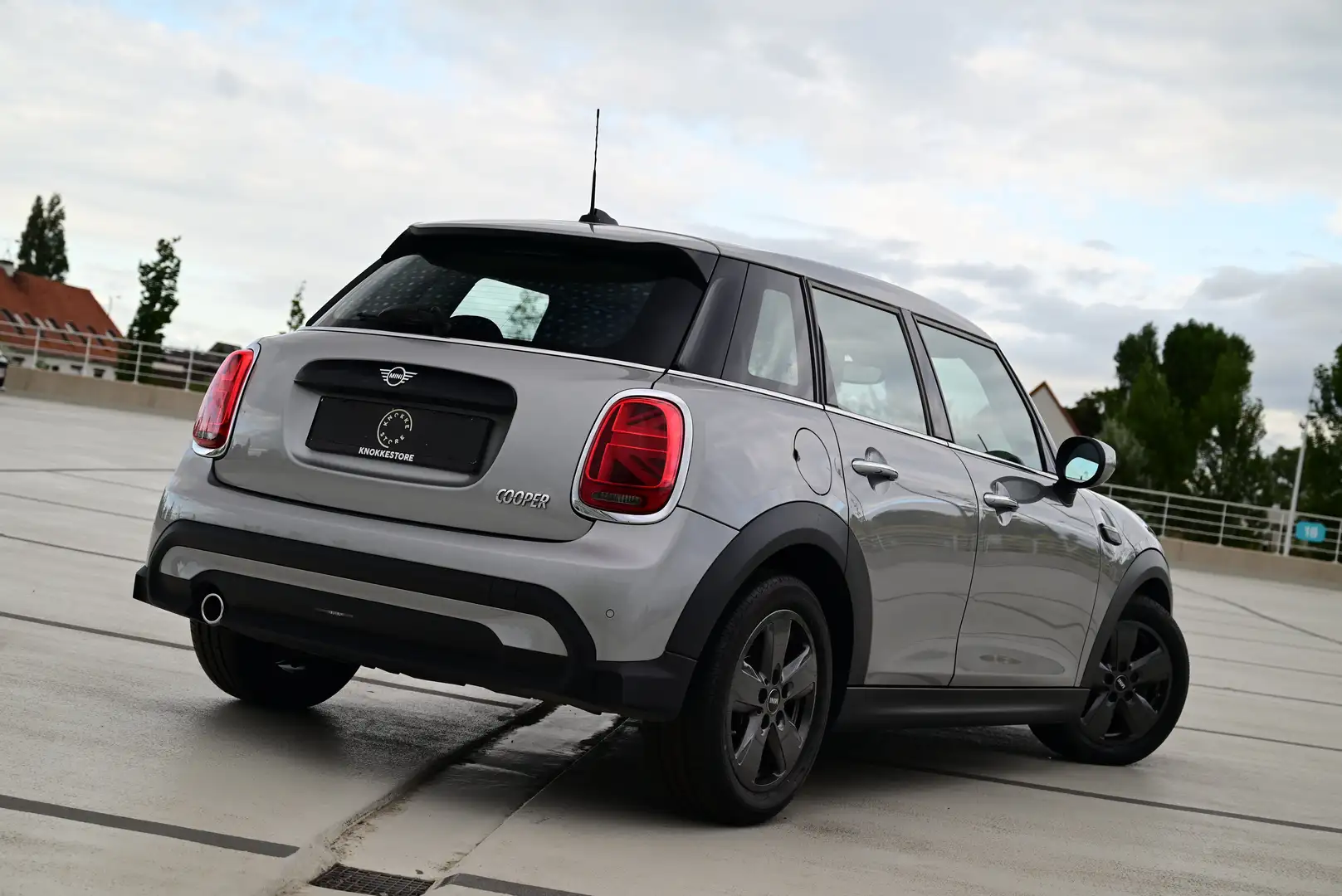 MINI Cooper Mini Cooper Aut. Classic Trim Plateado - 2