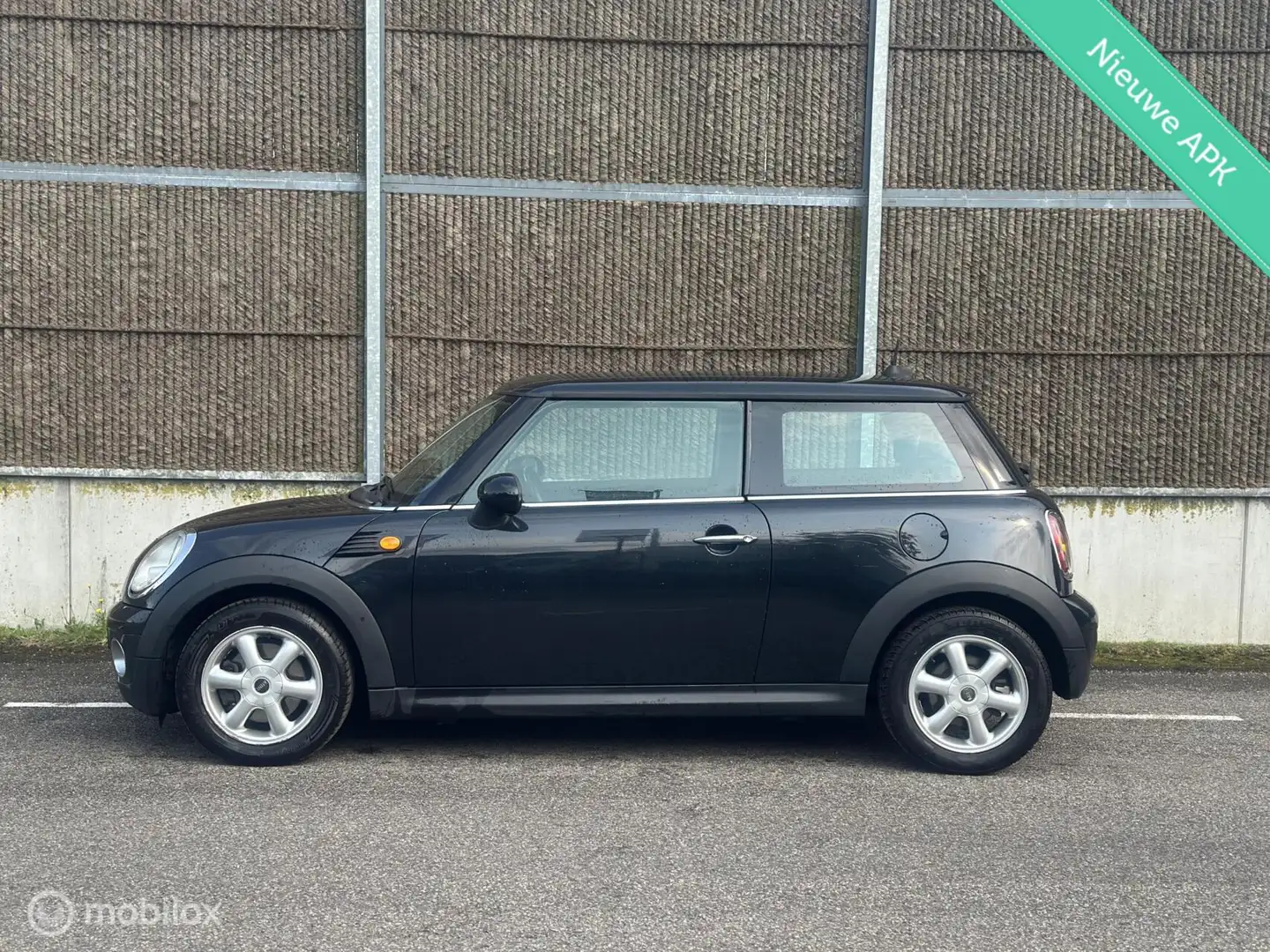 MINI One Mini 1.4 NAVI/CLIMA/CRUISE Noir - 2