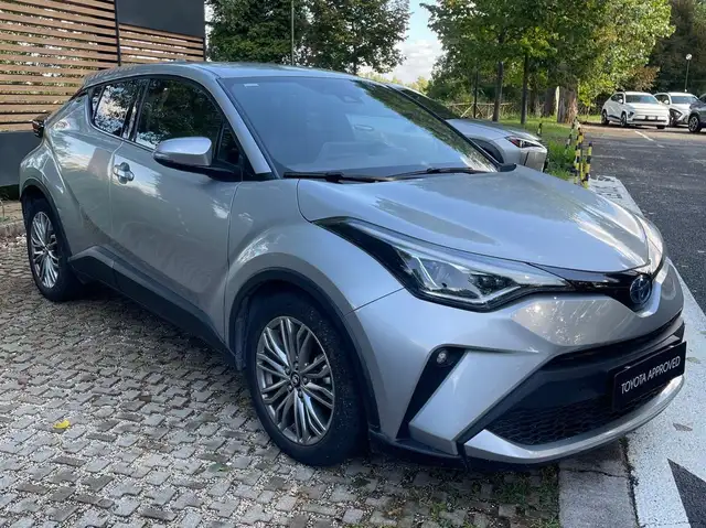 Toyota C-HR view 7