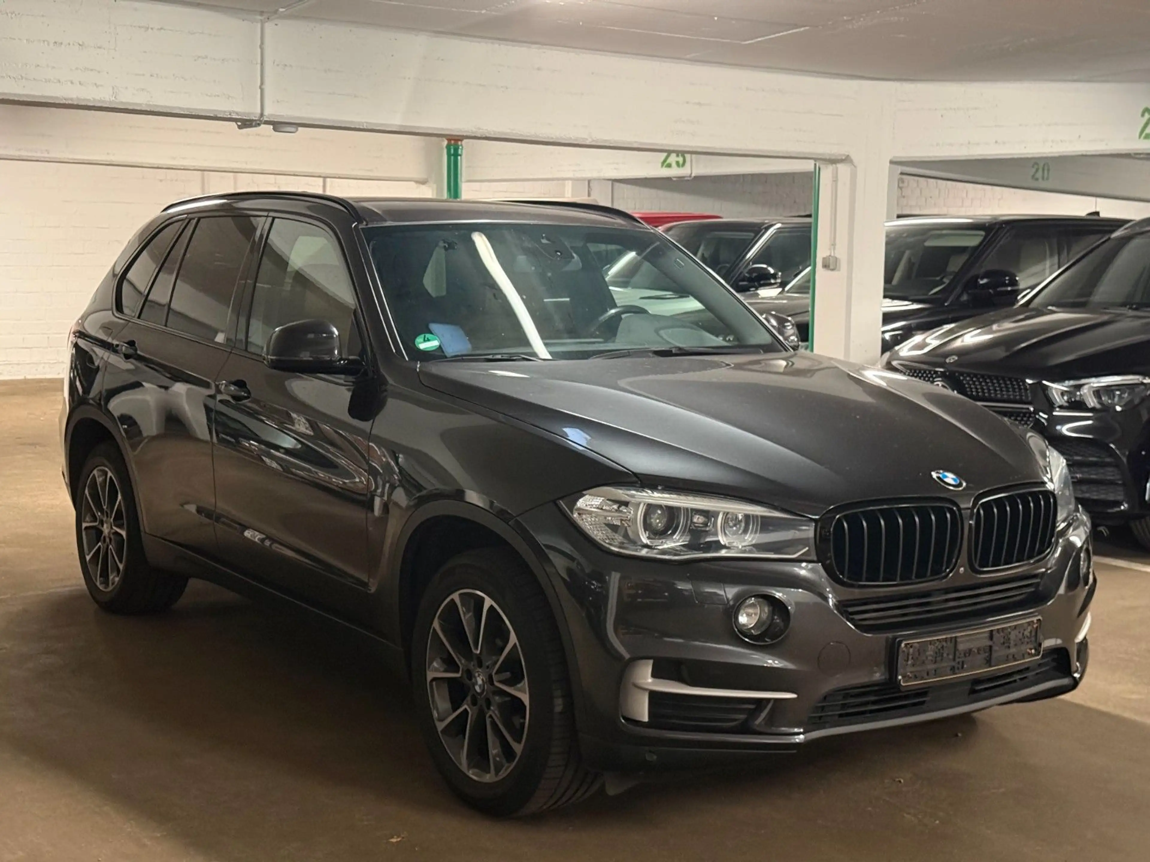 BMW X5 xDrive30d *INDIVIDUAL* Komfortsitz*M-Lenk*HUD — photo 2