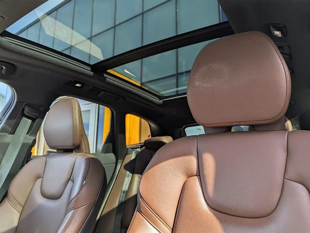 Volvo XC60 снимка Volvo XC60