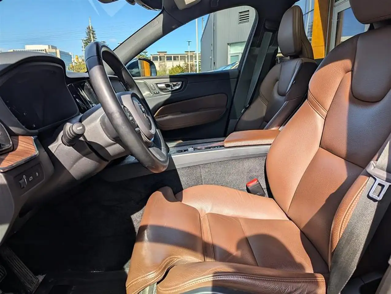 Volvo XC60 снимка Volvo XC60