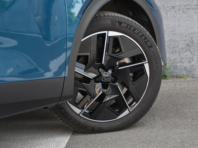 Peugeot 408 Allure Advantage 1.6 HYbrid 225pk Automaat DODE HO — photo 7
