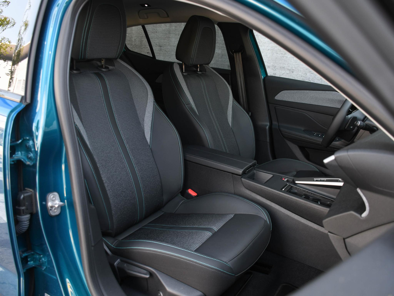 Peugeot 408 Allure Advantage 1.6 HYbrid 225pk Automaat DODE HO — photo 10
