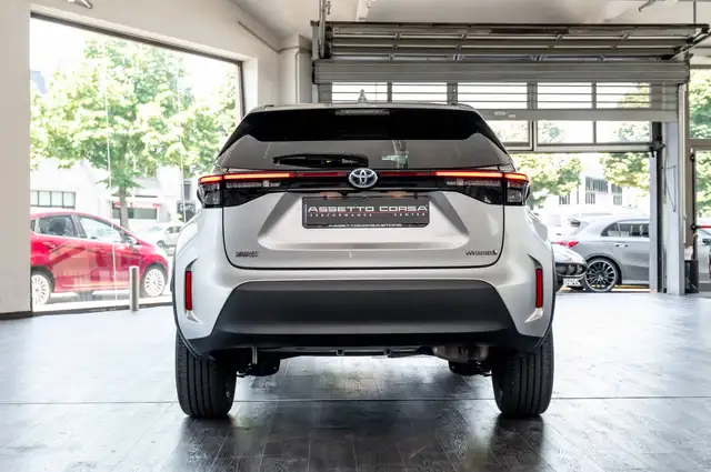 Toyota Yaris Cross view 5