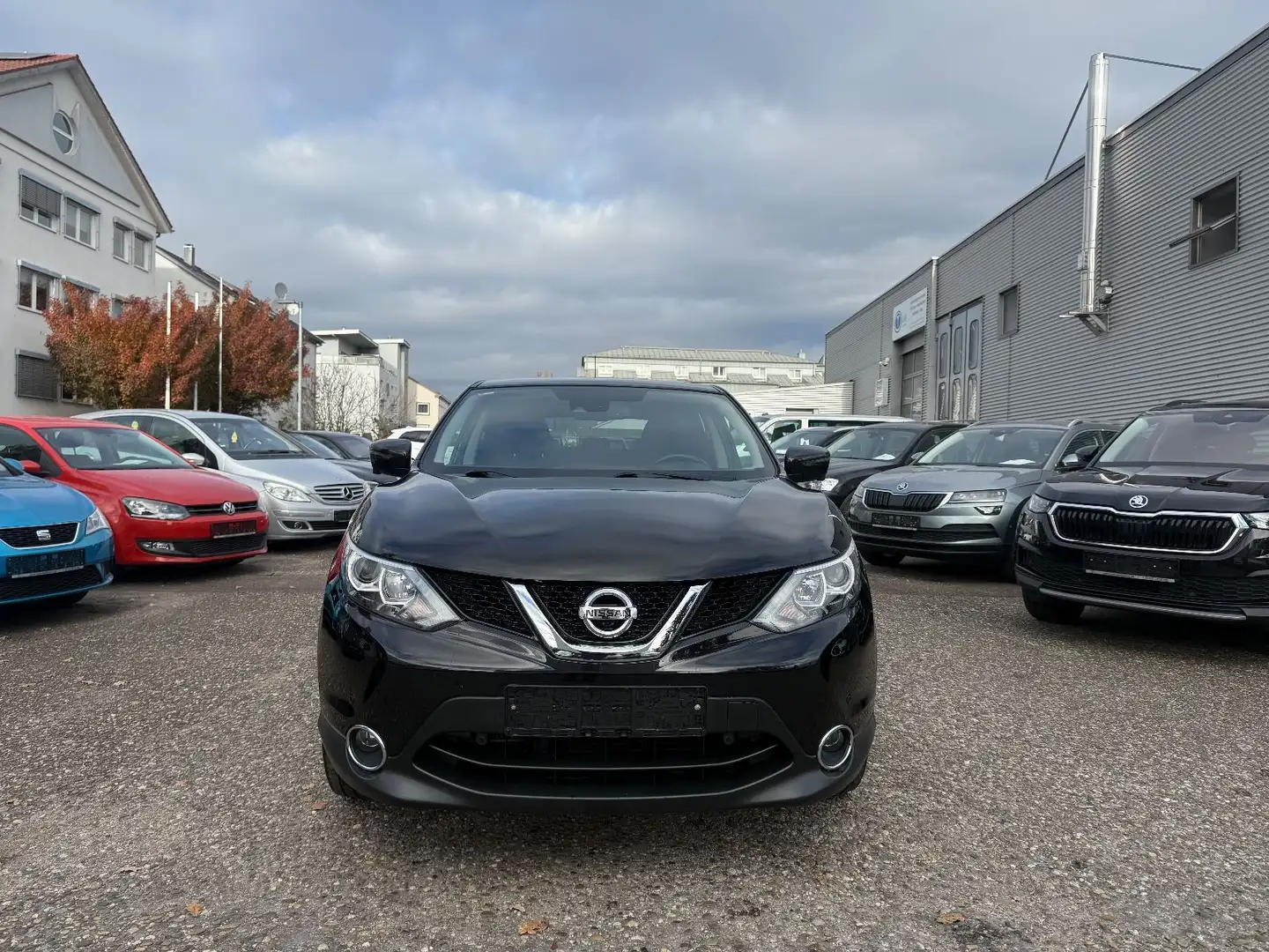 Nissan Qashqai 360°*1.Hand*AHK*Navi*Sitzheizung Nero - 2