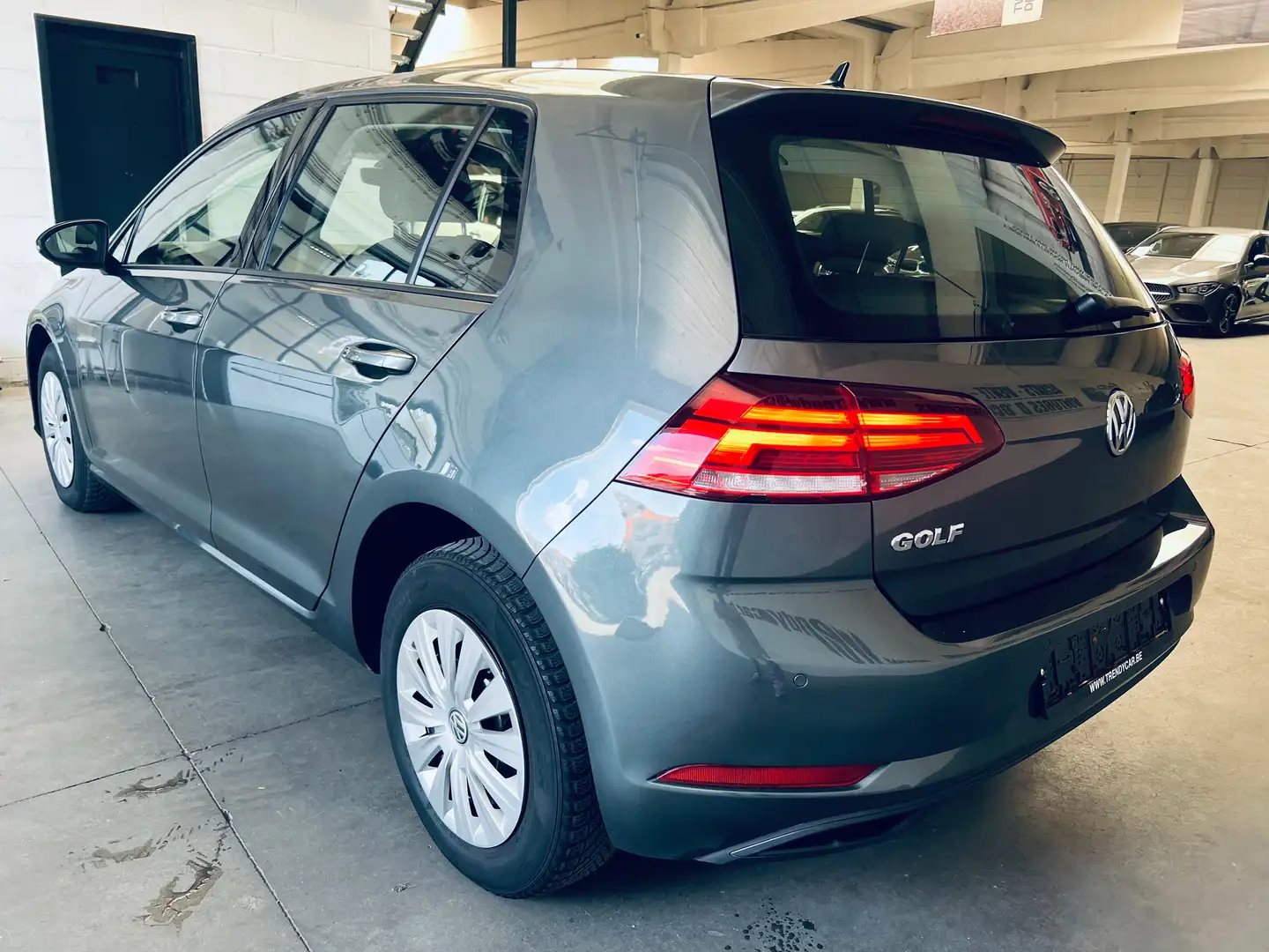 Volkswagen Golf 1.0 TSI Trend DSG+NAVI+TVA+CAMERA+CARNET+GARANTIE Grau - 2