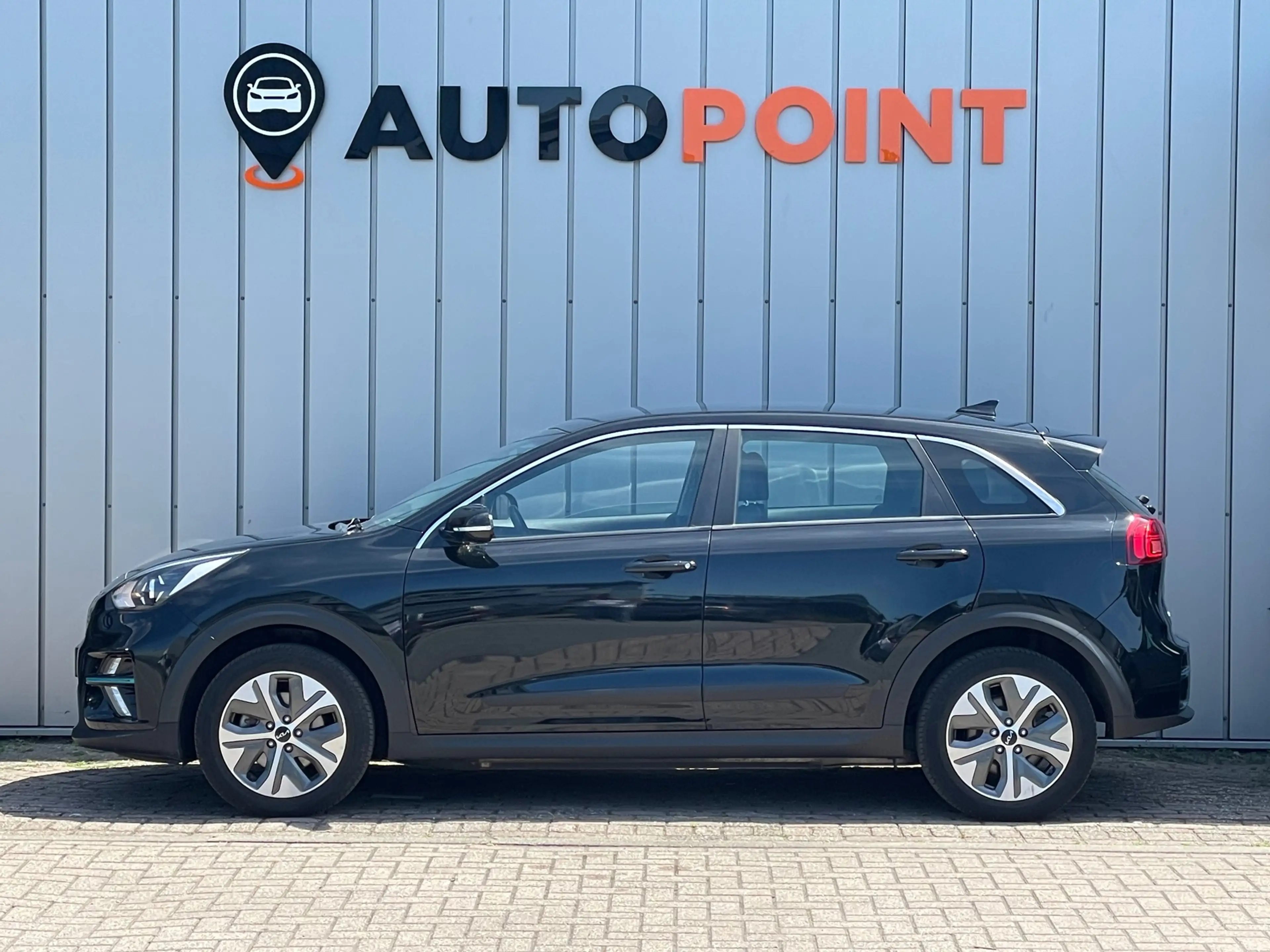 Kia e-Niro ComfortLine 64 kWh SOH100% 1E EIG ORG NL DEALEROND — photo 4