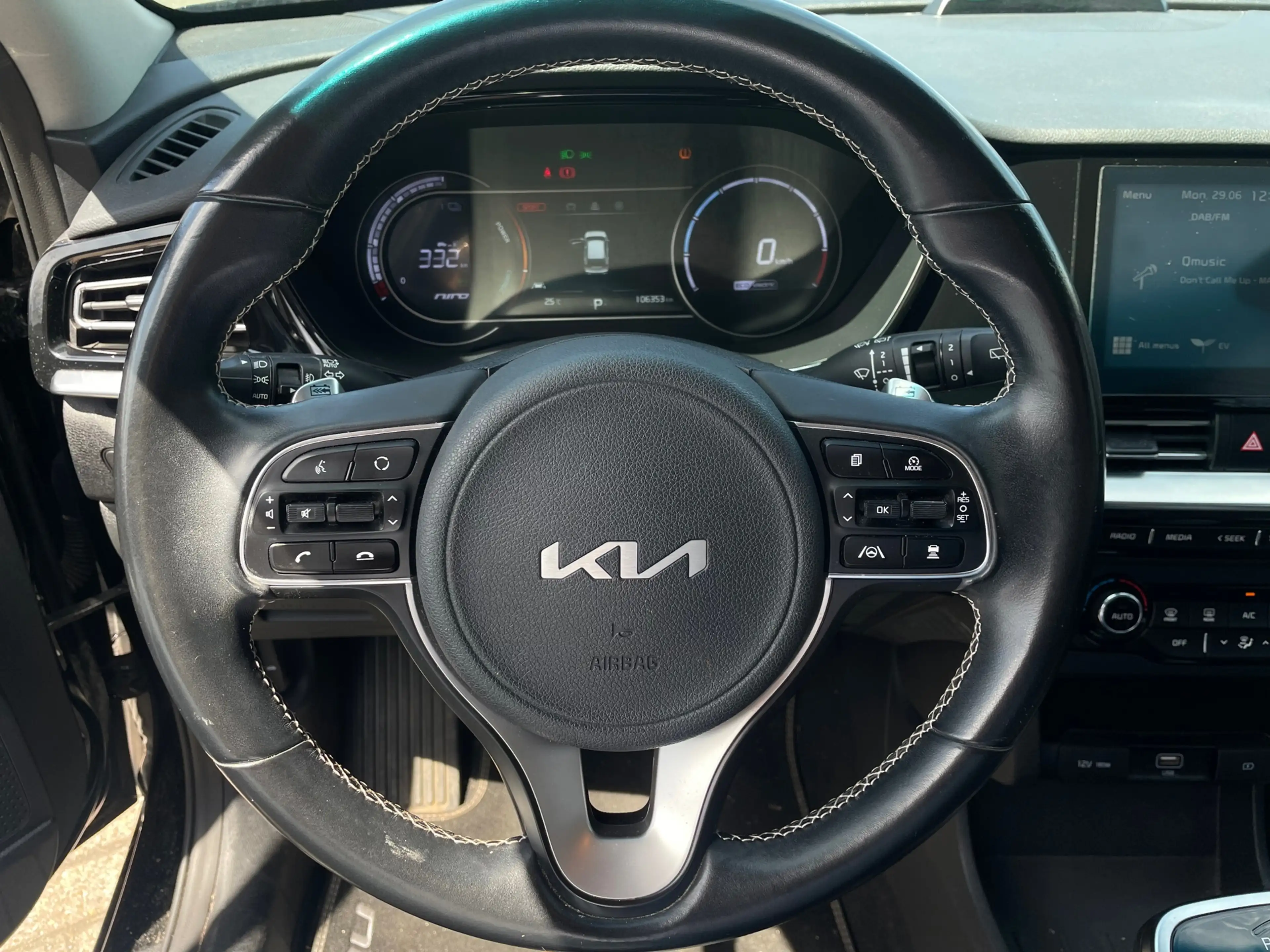 Kia e-Niro ComfortLine 64 kWh SOH100% 1E EIG ORG NL DEALEROND — photo 10