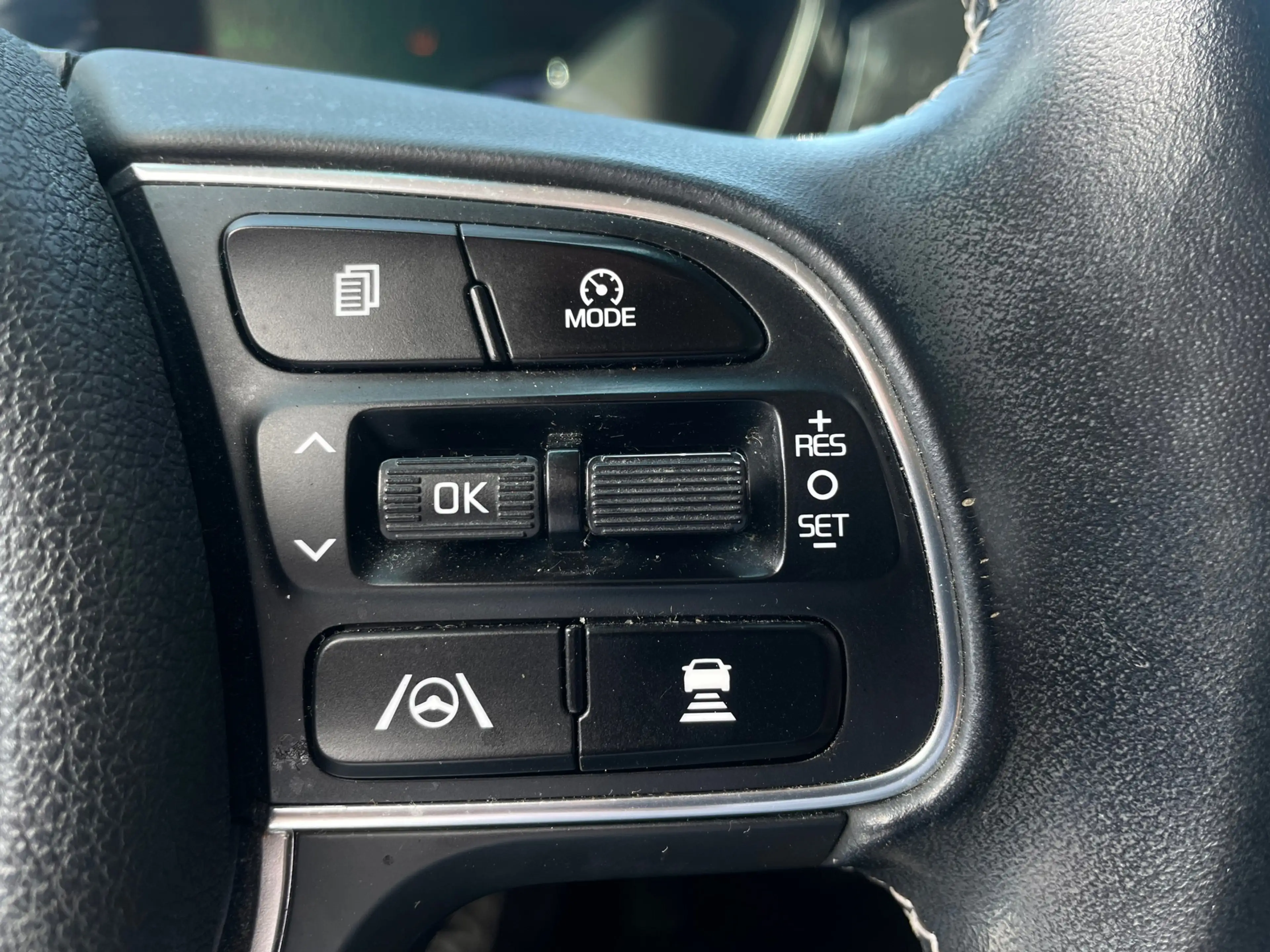 Kia e-Niro ComfortLine 64 kWh SOH100% 1E EIG ORG NL DEALEROND — photo 12