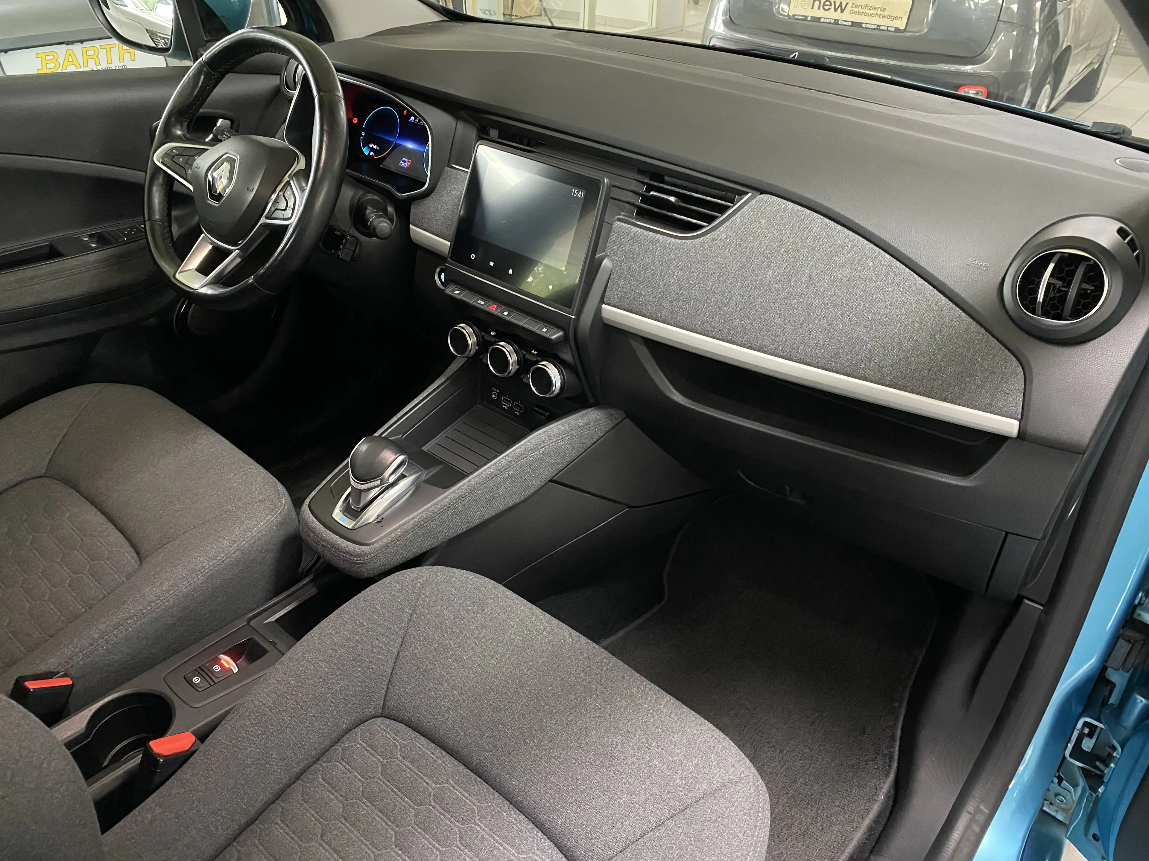 Renault ZOE Experience — photo 12