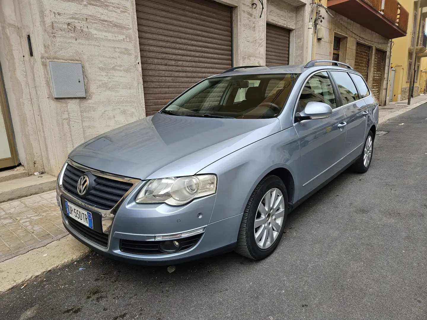 Volkswagen Passat 2.0 tdi Comfortline dpf - 1