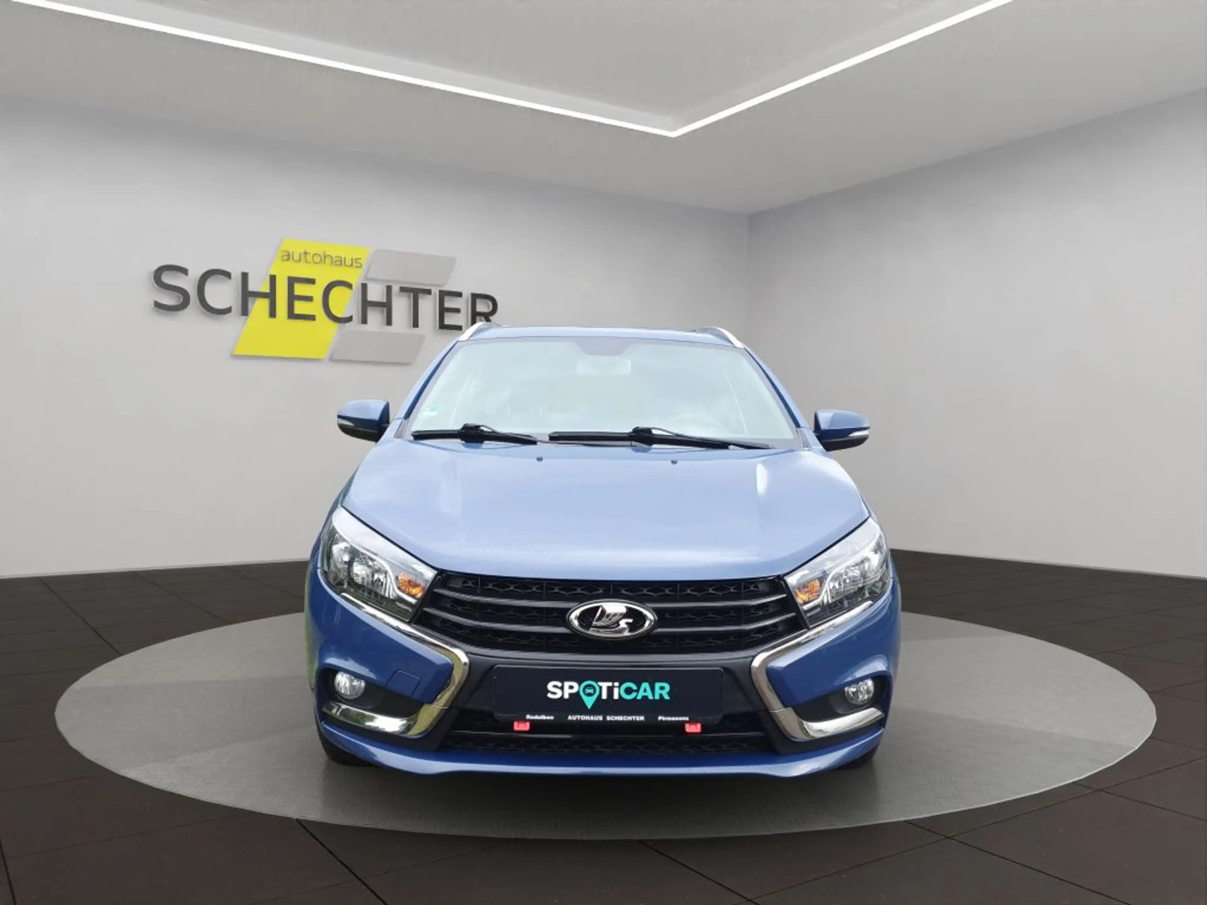 Lada Vesta SW Luxus — photo 8