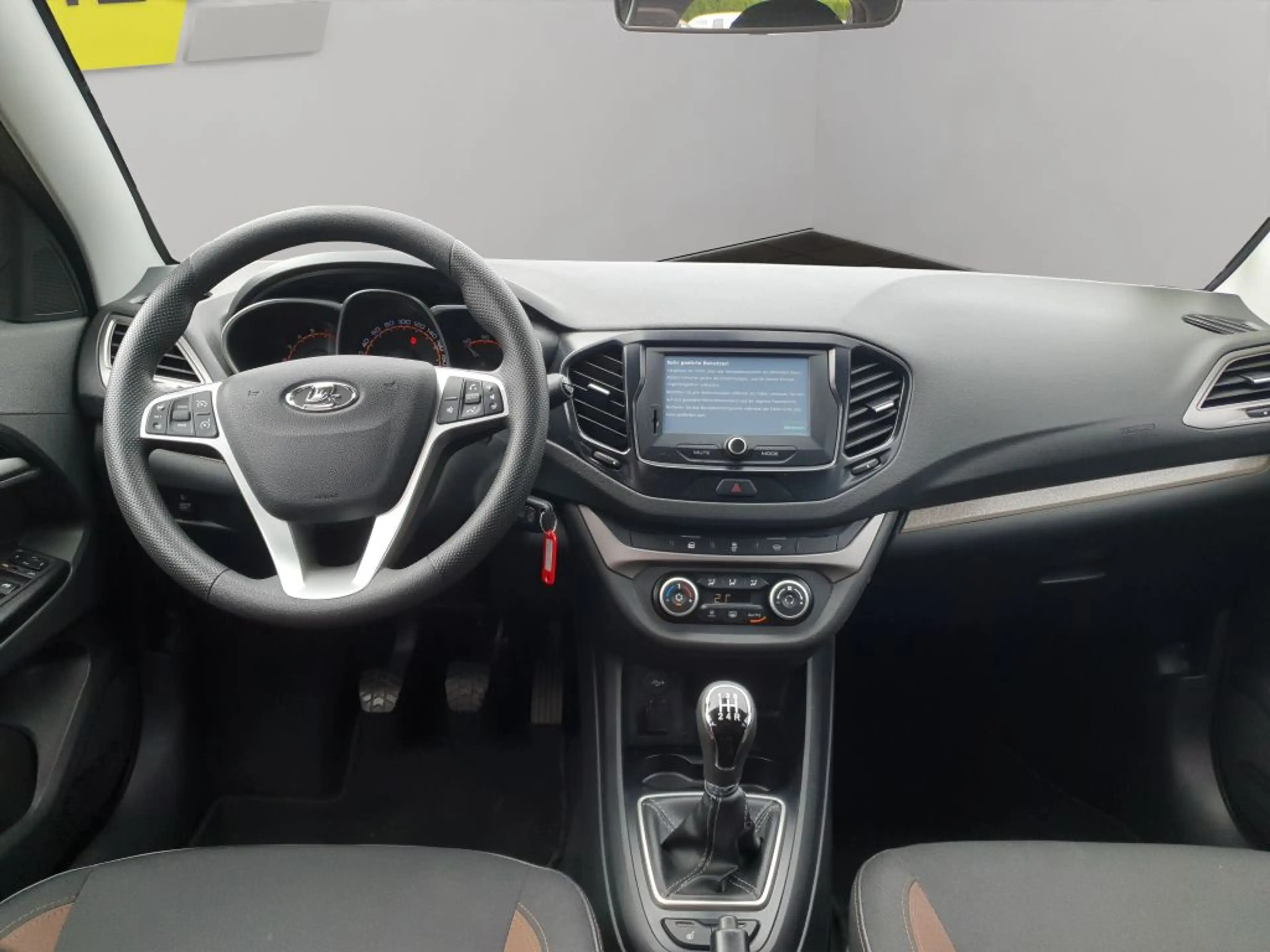 Lada Vesta SW Luxus — photo 11