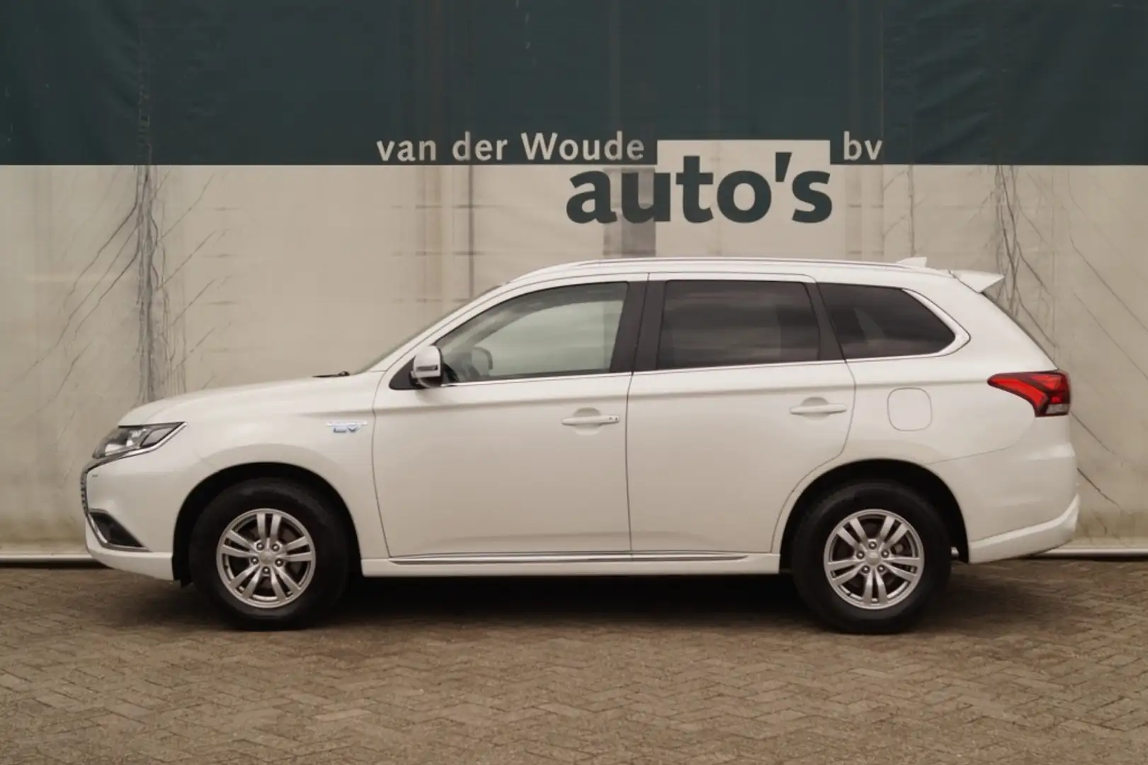 Mitsubishi Outlander 2.4 PHEV Automaat Pure -ECC-CAM-CRUISE- Blanco - 1