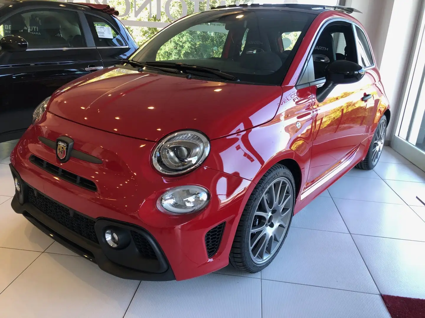 Abarth 695 Abarth 695 1.4 t-jet Turismo 180cv Rojo - 1