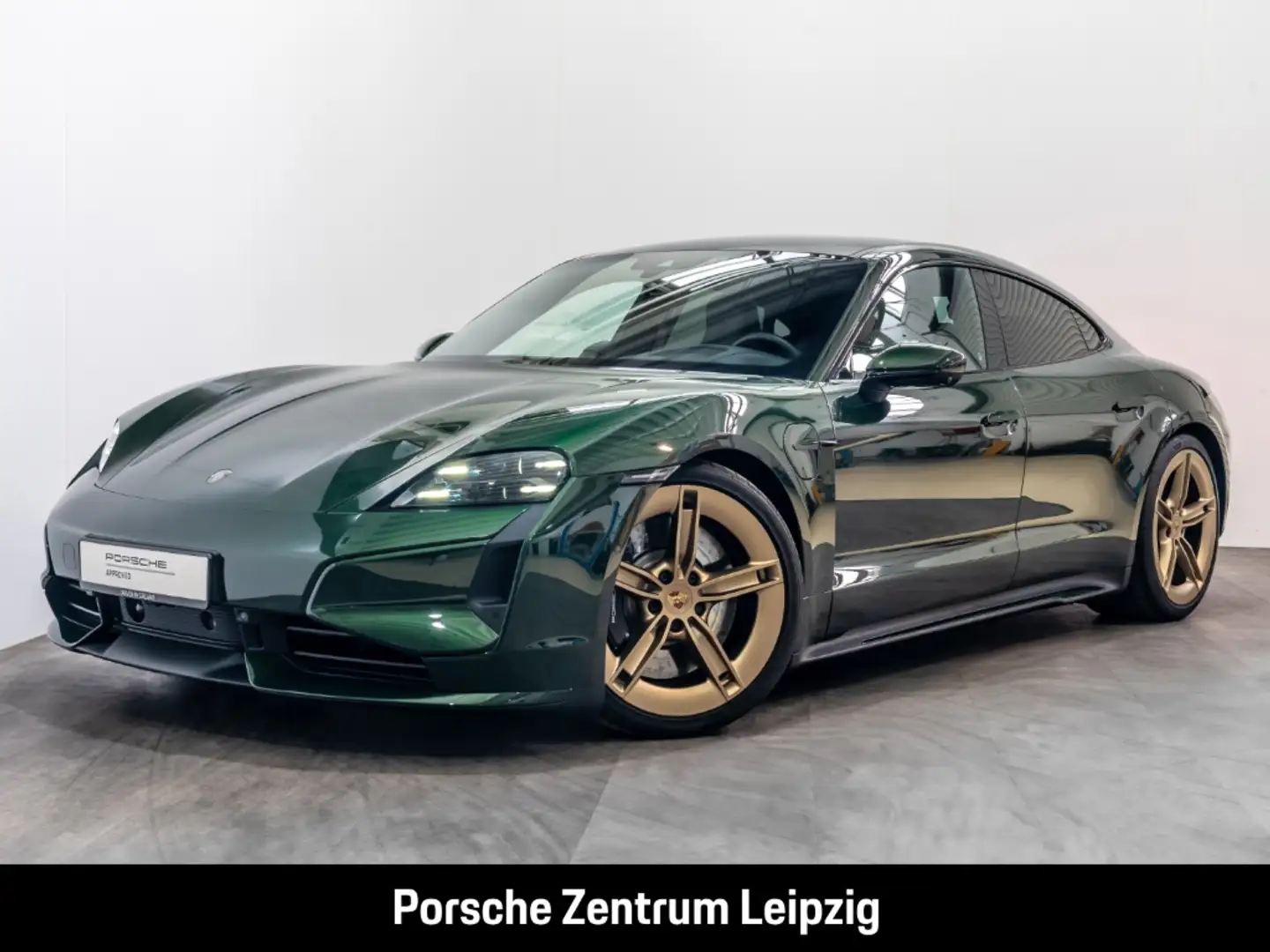Porsche Taycan Turbo Burmester Clubleder SportDesign Grün - 1