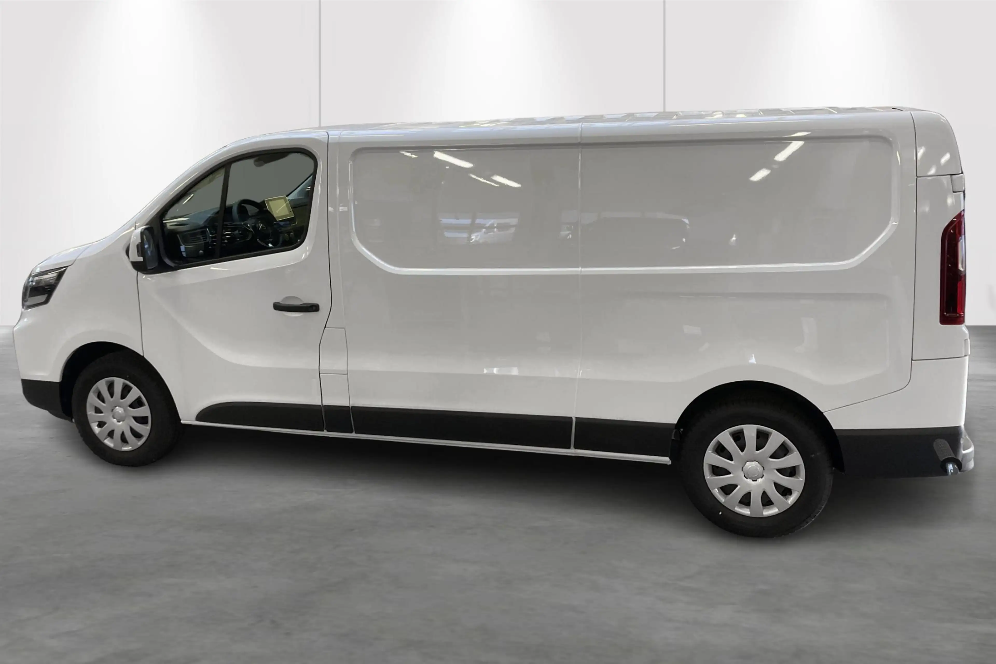 Nissan Primastar L2H1 2.0 dCi 150 N-Connecta 3.0T AUTOMAAT — photo 2