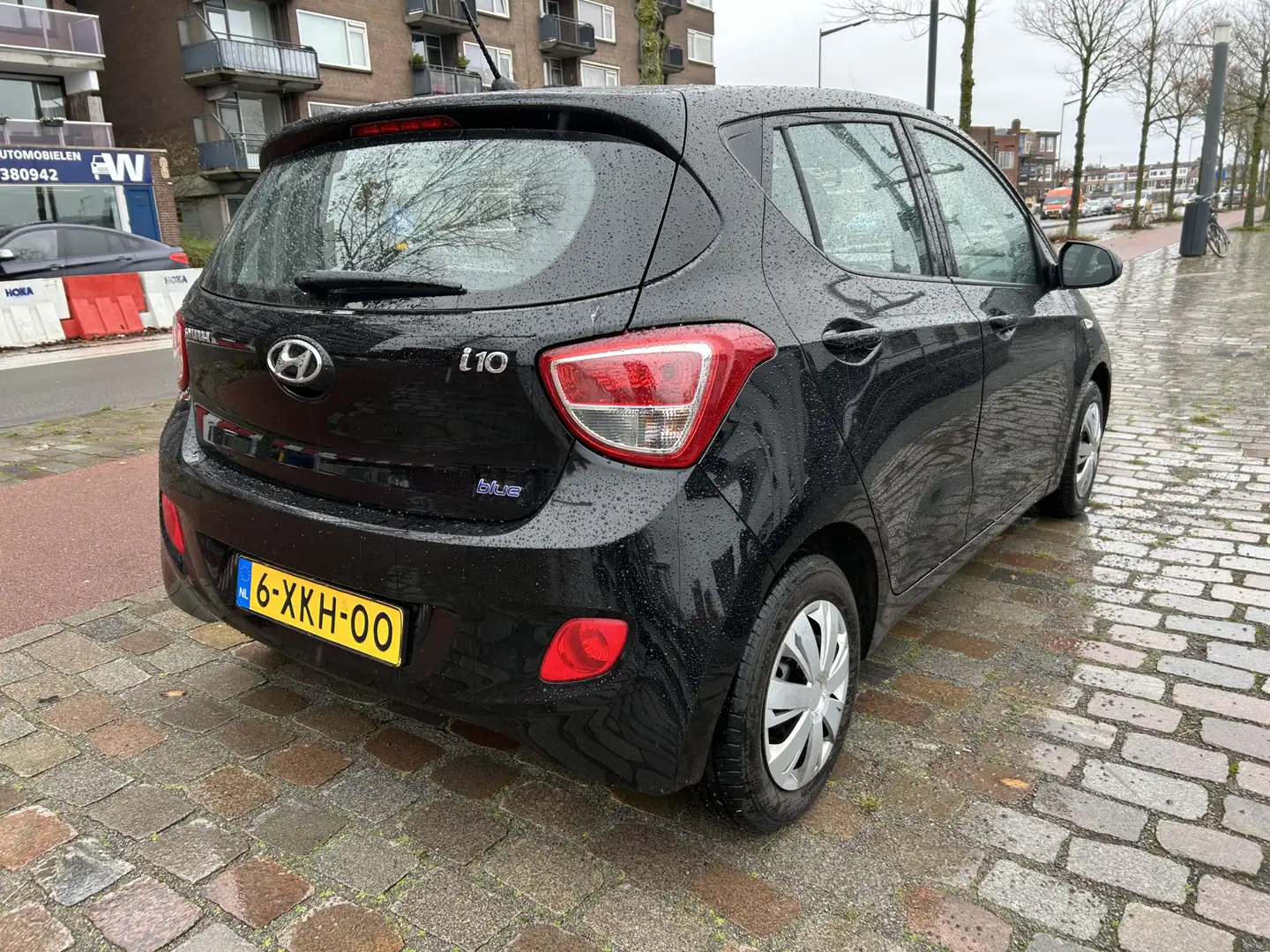 Hyundai i10 1.0i i-Motion Comfort airco navi appelcarplay apk Schwarz - 2