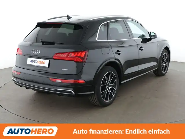 Audi Q5 view 6