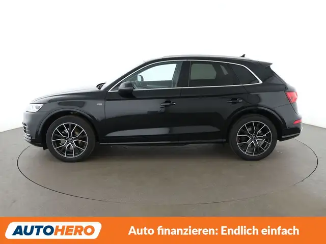 Audi Q5 view 3