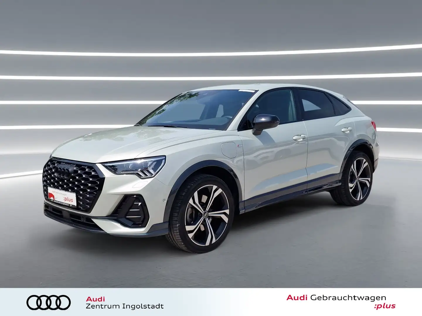 Audi Q3 Sportback 45 TFSI e S line Edition One MATRIX Silber - 2