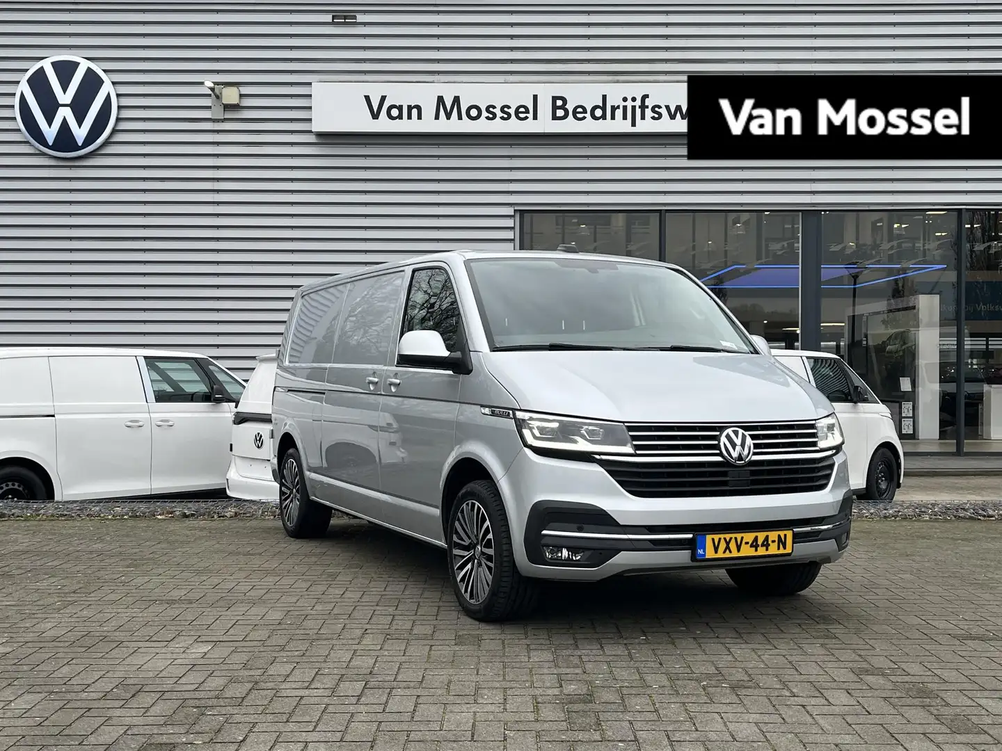 Volkswagen T6.1 Transporter 2.0 TDI L2H1 204PK | Automaat | Multifunctioneel S Argent - 1