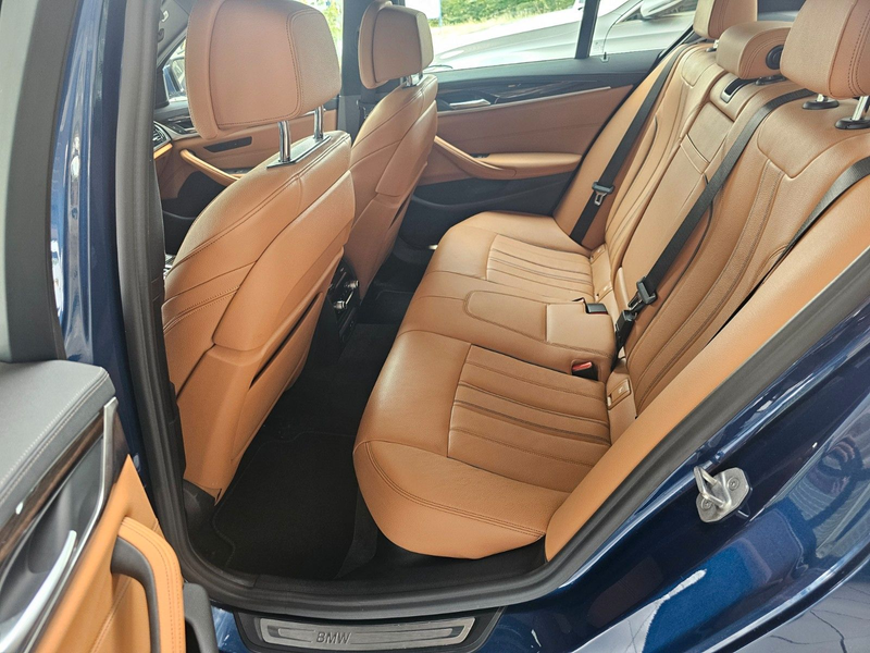 BMW 530 d Luxury Line, 1Hand, Laserlicht, Headup,Voll — photo 12