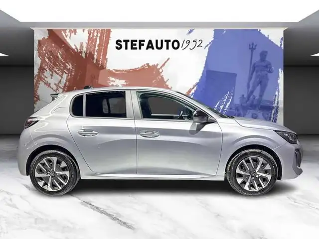 Peugeot 208 view 2
