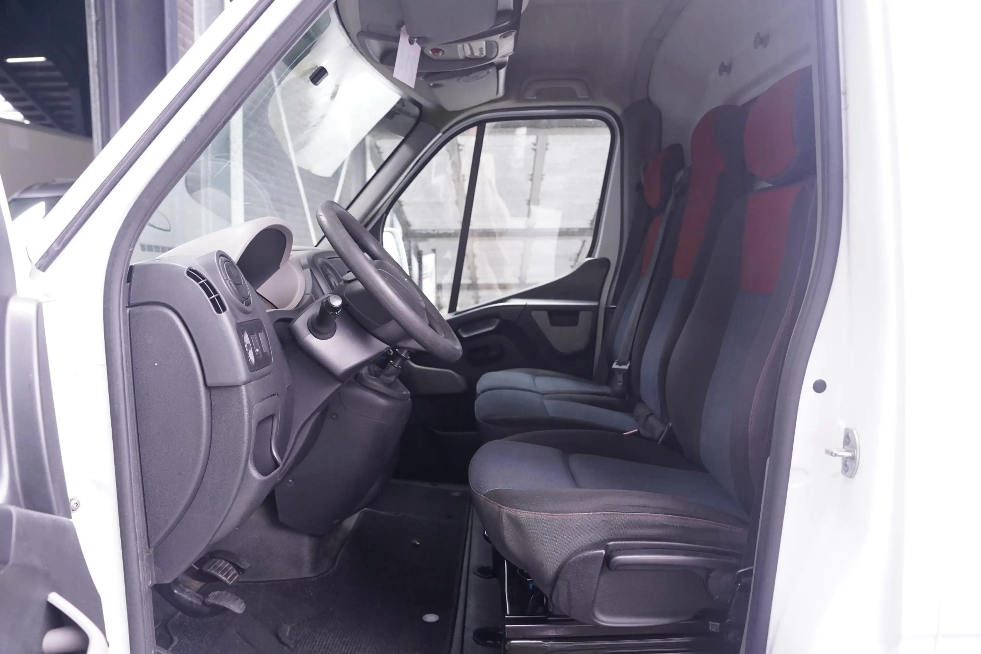Renault Master 2.3 dCi 130 pk L3H2 Euro 6 Airco, Cruise Control L — photo 18