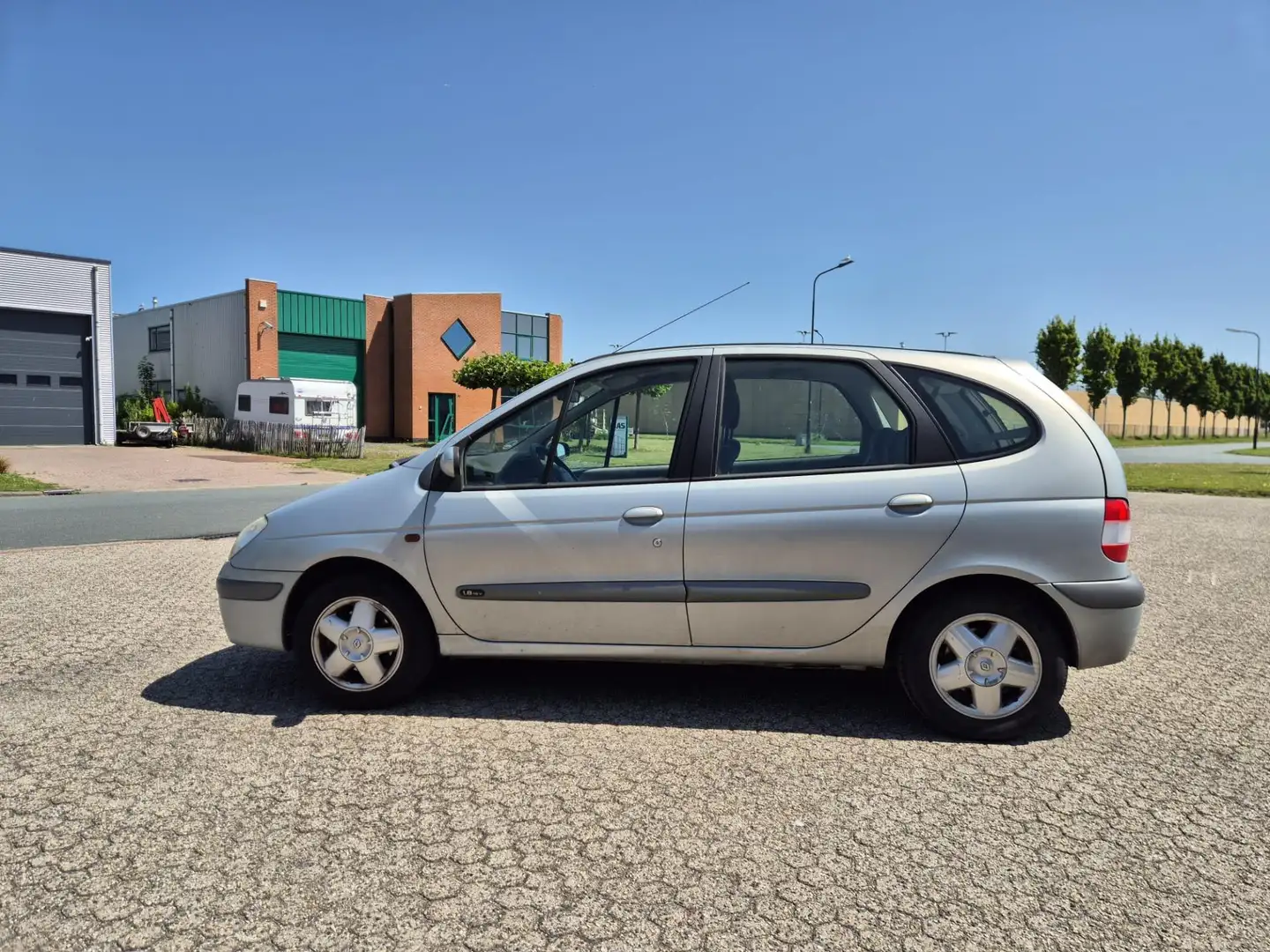 Renault Scenic 1.8-16V Air APK CLIMA AIRCO TREKHAAK! INRUILKOOPJE Gris - 2