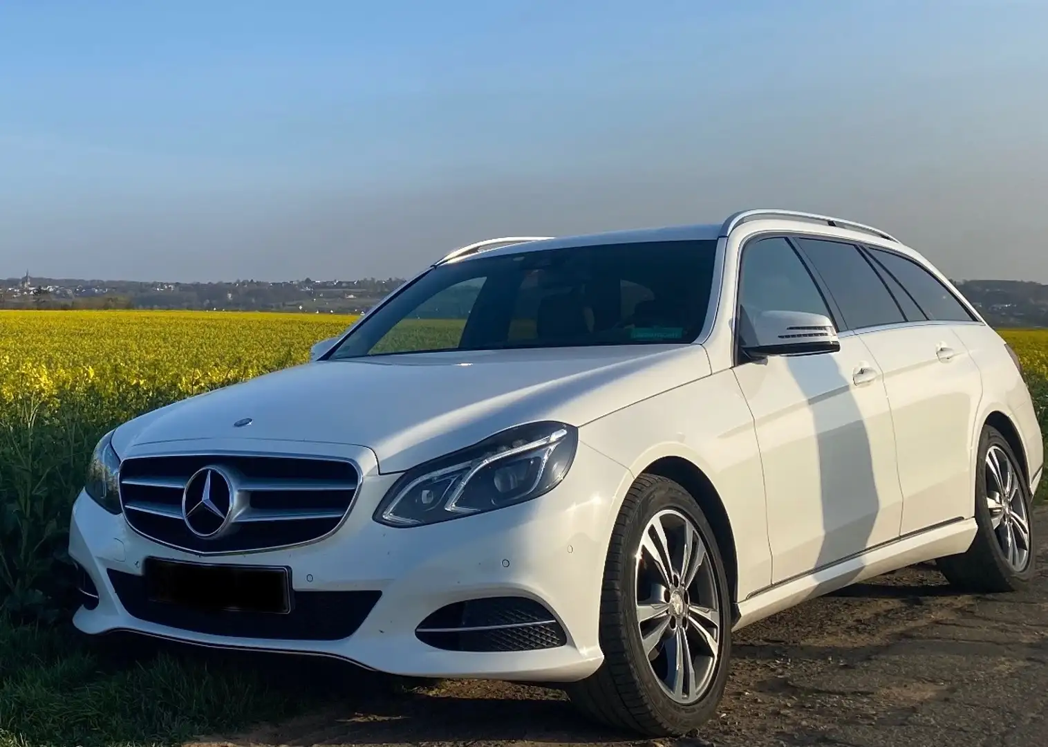 Mercedes-Benz E 220 E 220 T CDI 7G-TRONIC Fehér - 1