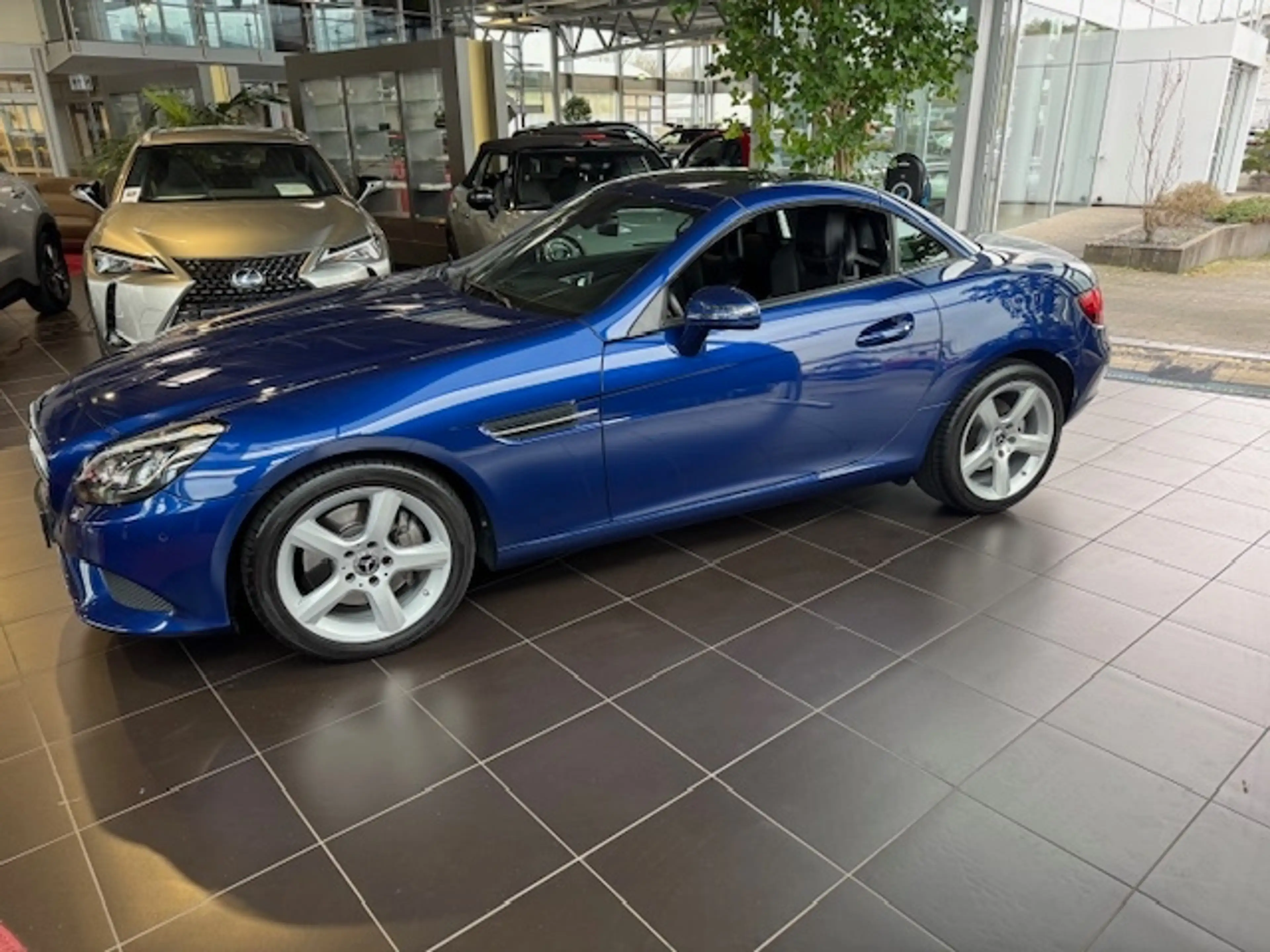 Mercedes-Benz SLC 200 9G-Tronic AirScarf KLIMA LED NAVI ALU — photo 4