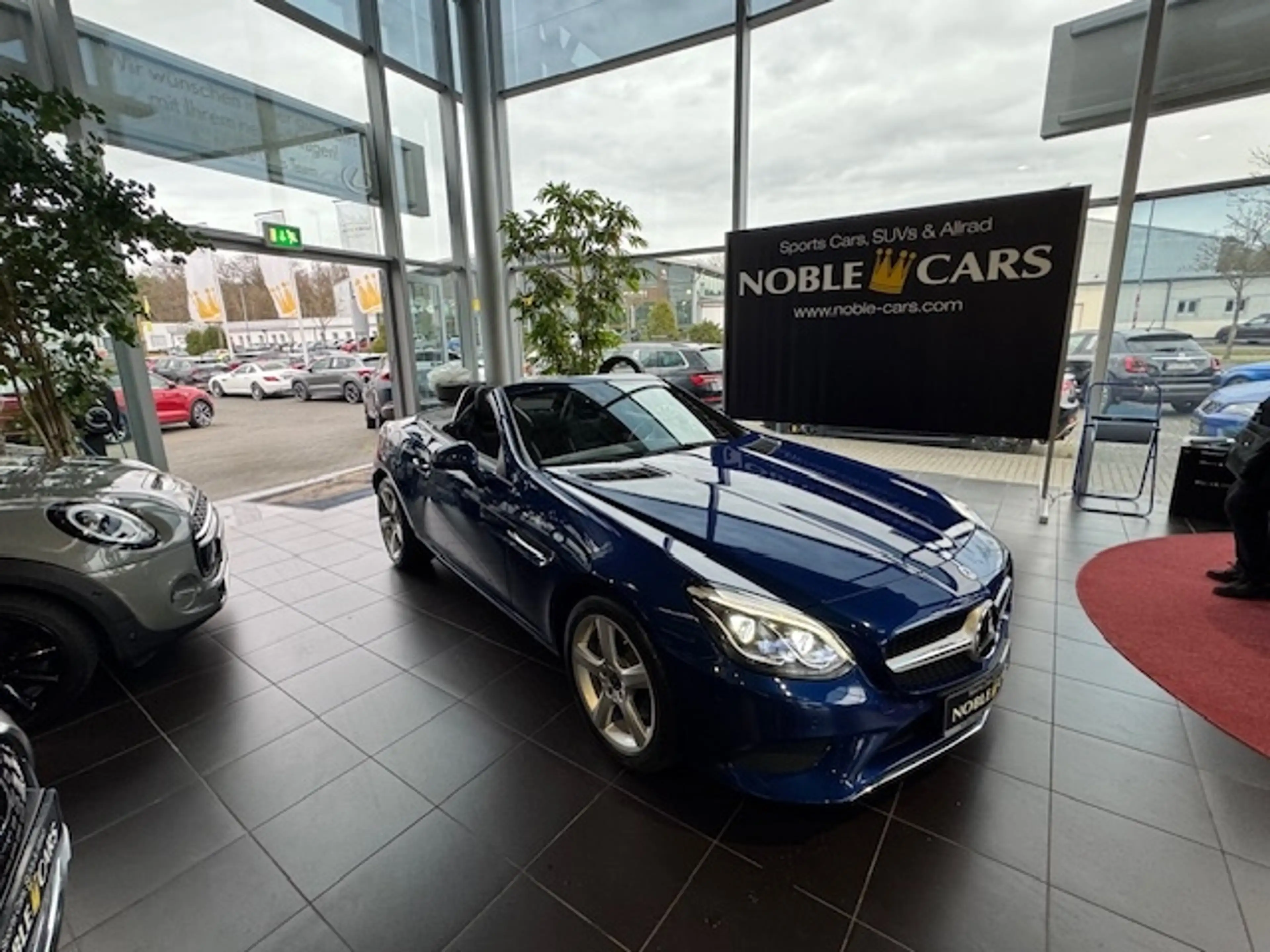 Mercedes-Benz SLC 200 9G-Tronic AirScarf KLIMA LED NAVI ALU — photo 15