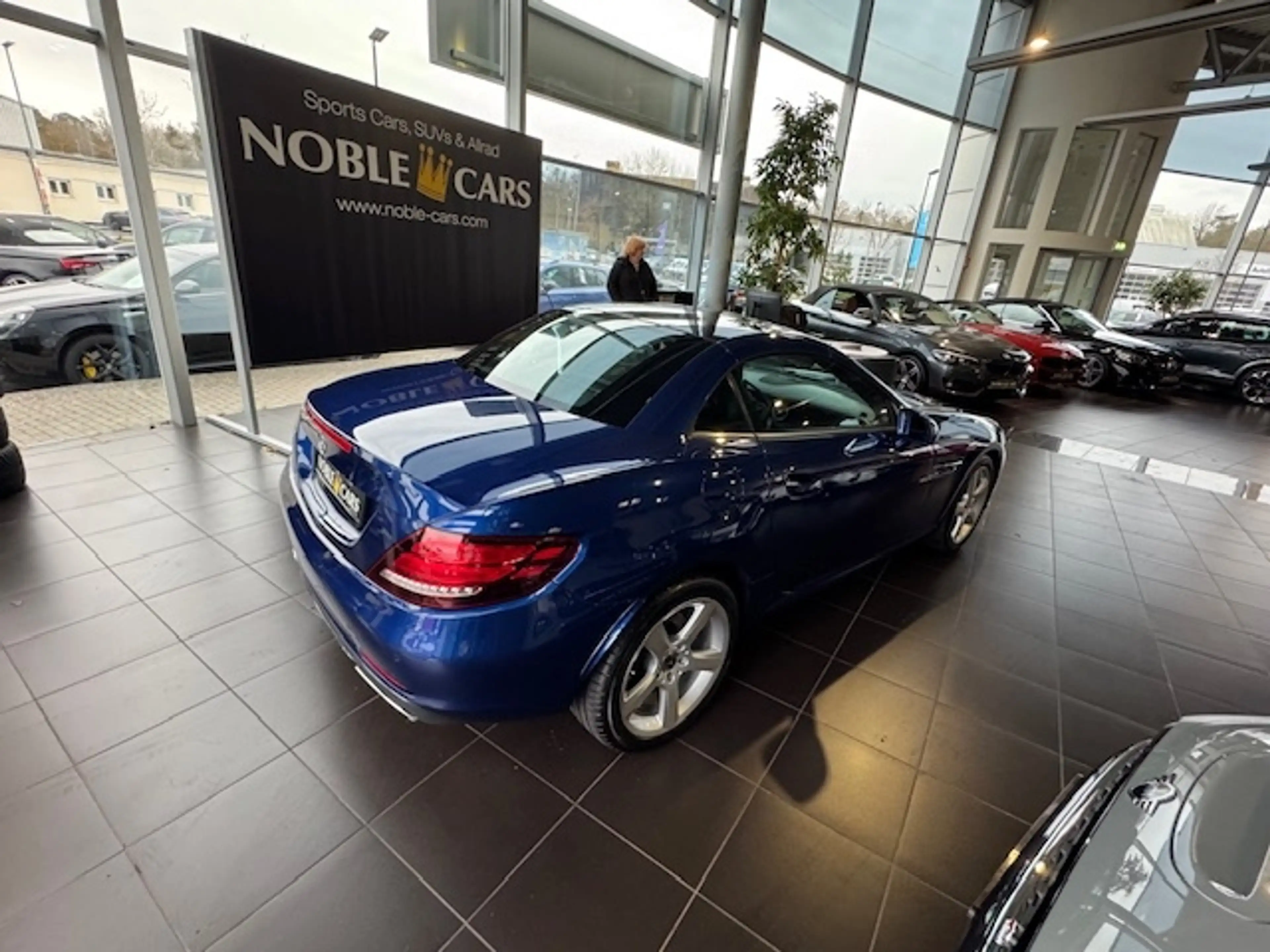 Mercedes-Benz SLC 200 9G-Tronic AirScarf KLIMA LED NAVI ALU — photo 8