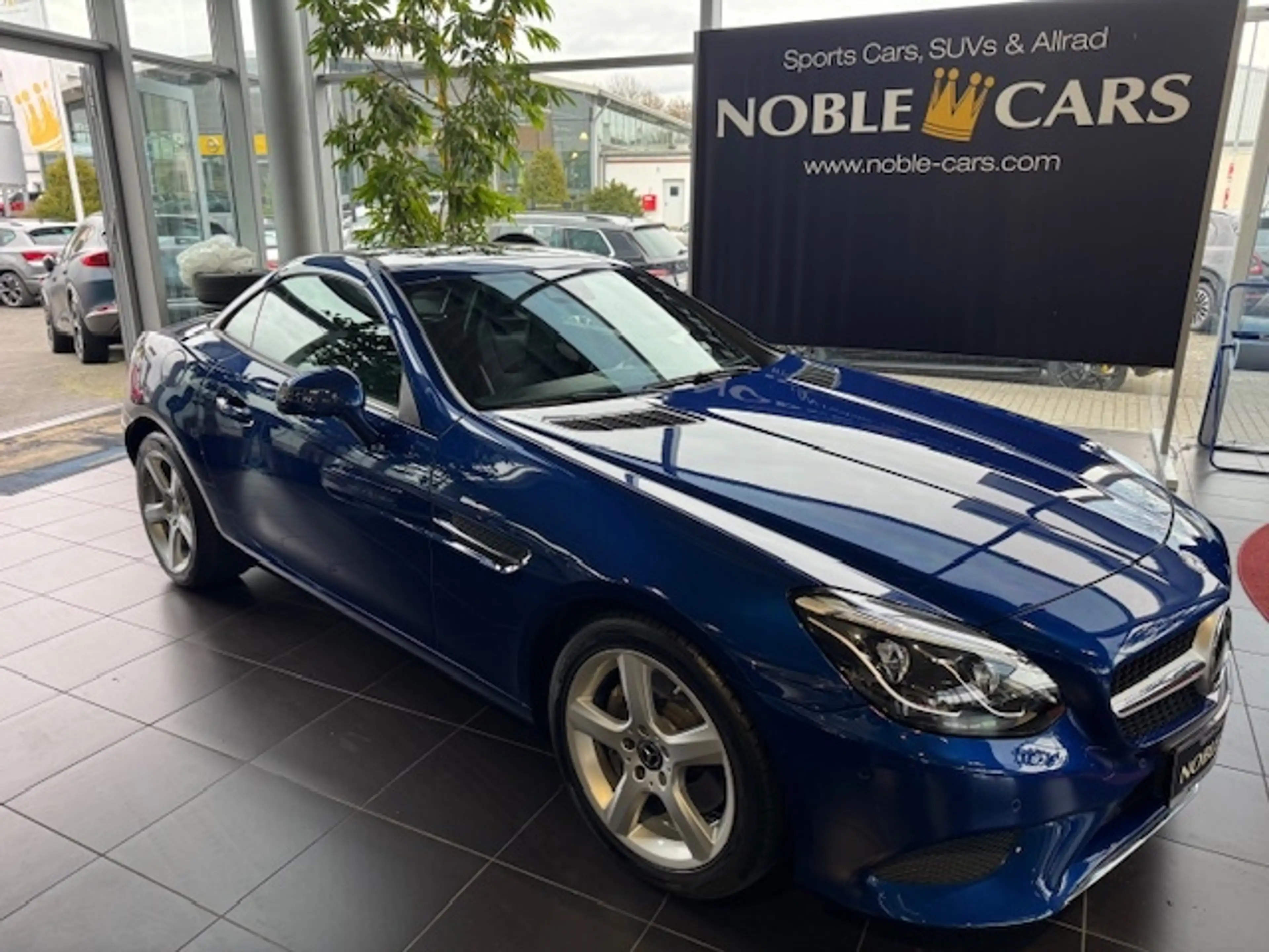 Mercedes-Benz SLC 200 9G-Tronic AirScarf KLIMA LED NAVI ALU