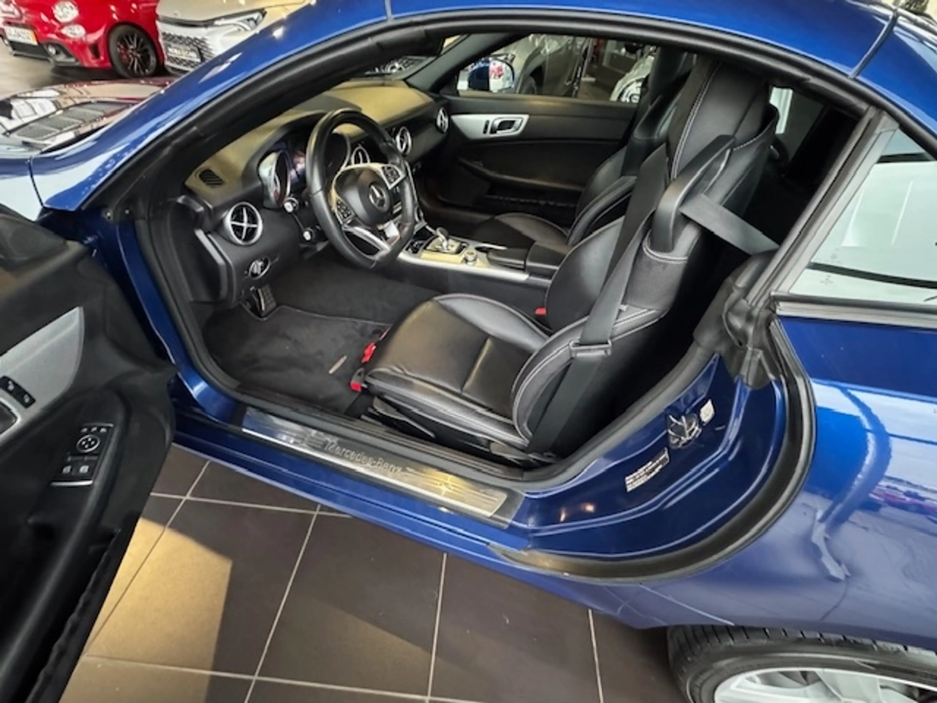 Mercedes-Benz SLC 200 9G-Tronic AirScarf KLIMA LED NAVI ALU — photo 10