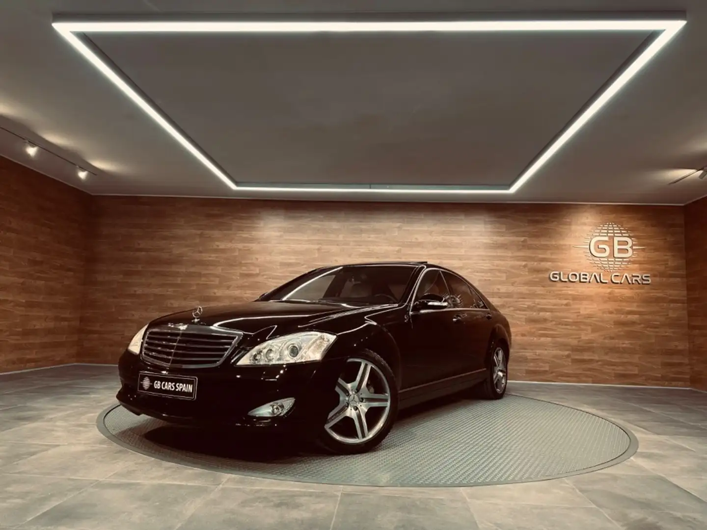 Mercedes-Benz S 500 4MATIC Negru - 1
