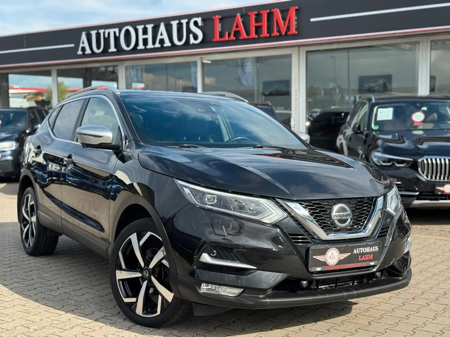 Nissan Qashqai 1.6DCi Auto."Tekna+"PANO*360°K*KEYLESS* Schwarz - 1