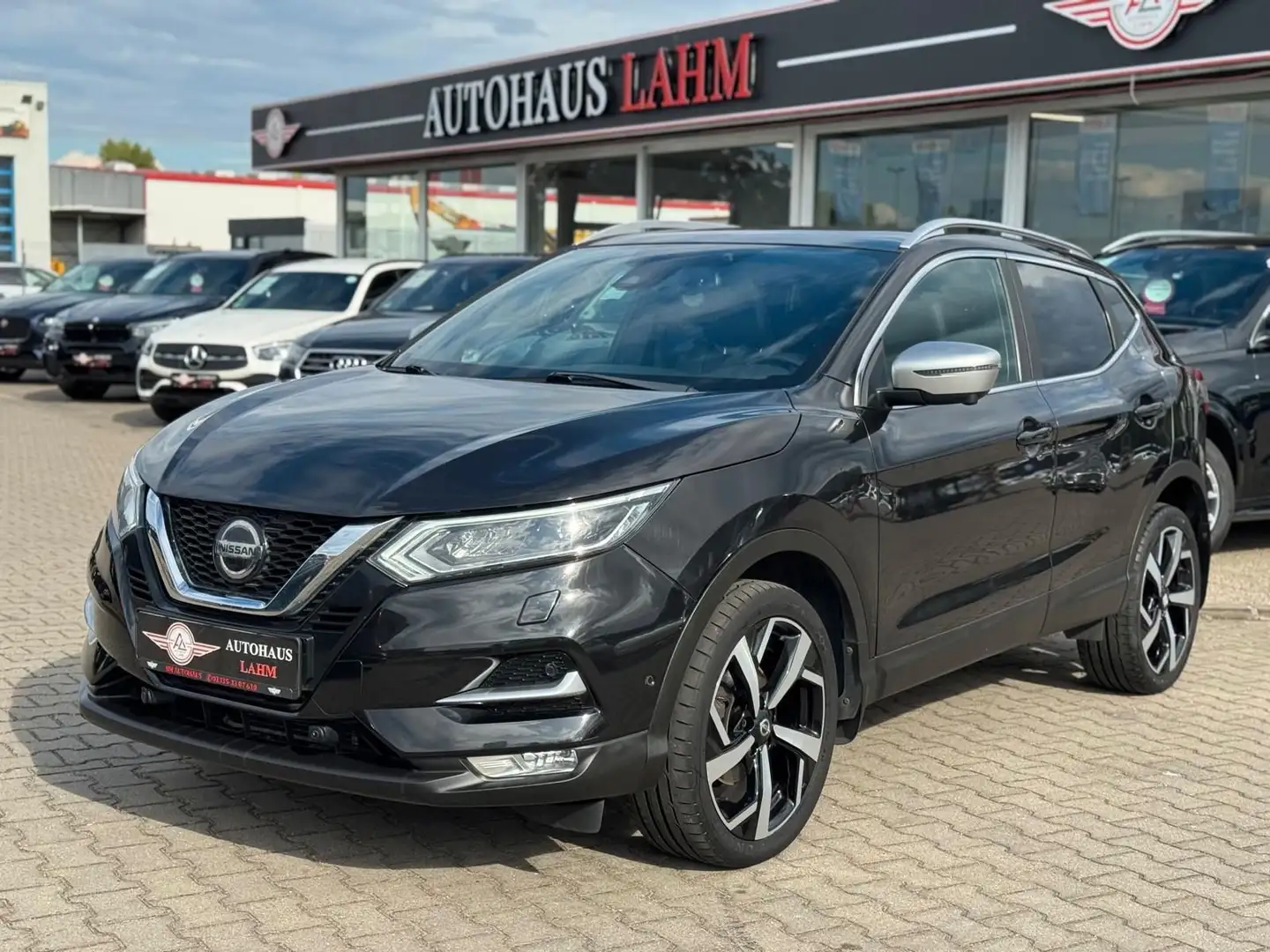 Nissan Qashqai 1.6DCi Auto."Tekna+"PANO*360°K*KEYLESS* Schwarz - 2