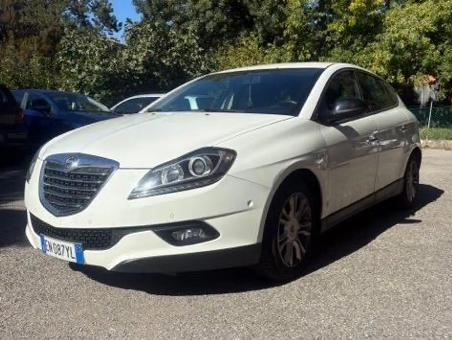 Lancia Delta Delta III 2008 1.4 tjt Gold ecochic Gpl 120cv Blanc - 2