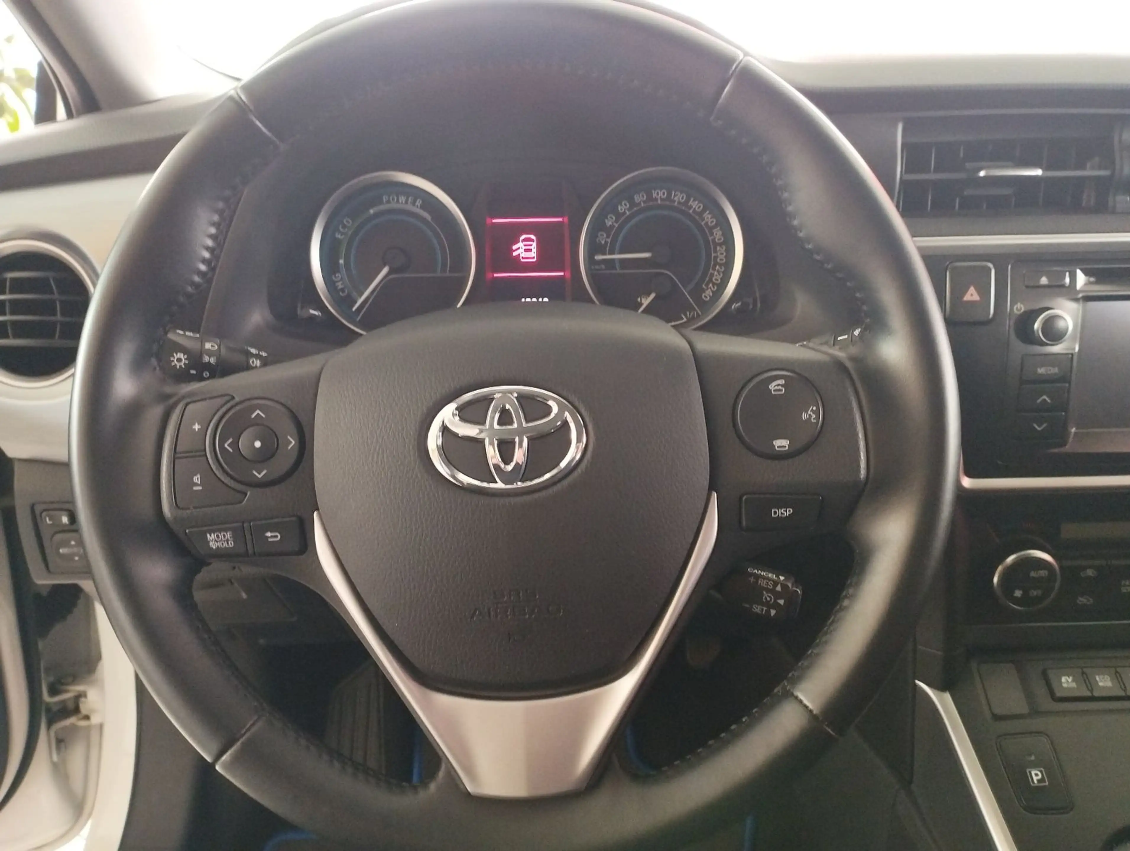 Toyota Auris -Navi-Bluetooth-Sitzh.- — photo 6
